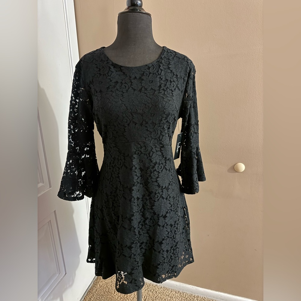 Lulu’s Favorite Flair Black Lace Flounce Sleeve Dress, size M, NWT